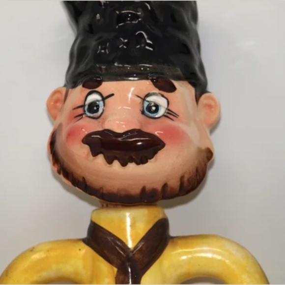 SOLD! - Rare Set of 3 Wine and Vodka Liquor Decanters, Davar Pro Originals - Picture 3 of 10